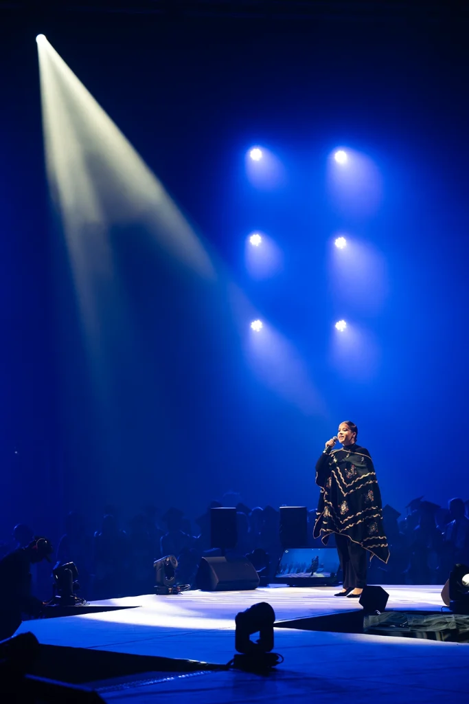Photographe de concert à Lyon — Studio Chaillou, reportage spectacle vivant en lumière scénique