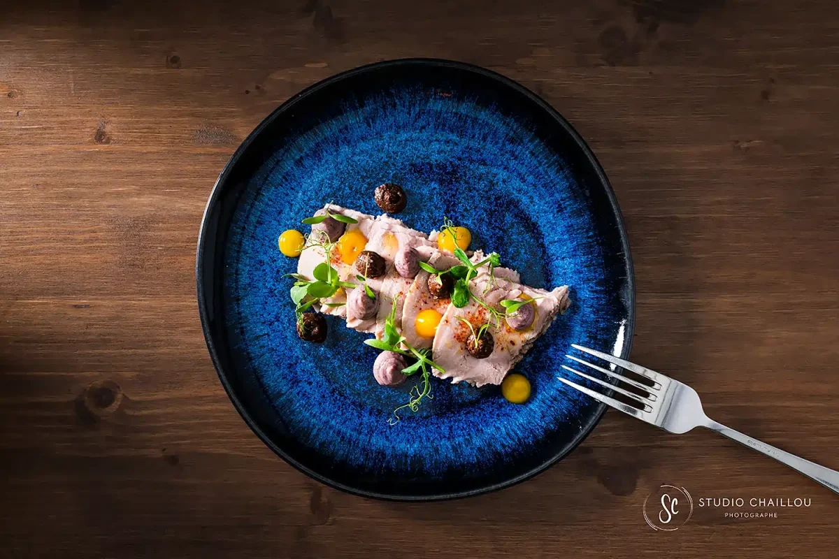 Photo culinaire d'un plat préparé dans un restaurant à Lyon 4 dans le quartier de la Croix-Rousse. Studio Chaillou, photographe Culinaire à Lyon